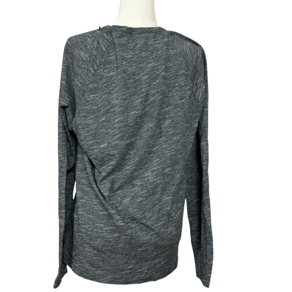 Theory Long Sleeve Anemone Henley Shirt Size Large
Heather Space Dye Grey - Picture 3 of 10